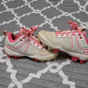 Under Armour Girls Softball Cleats